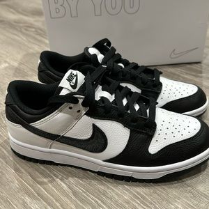 Nike panda dunk low “customized” size W-8, M-6.5.